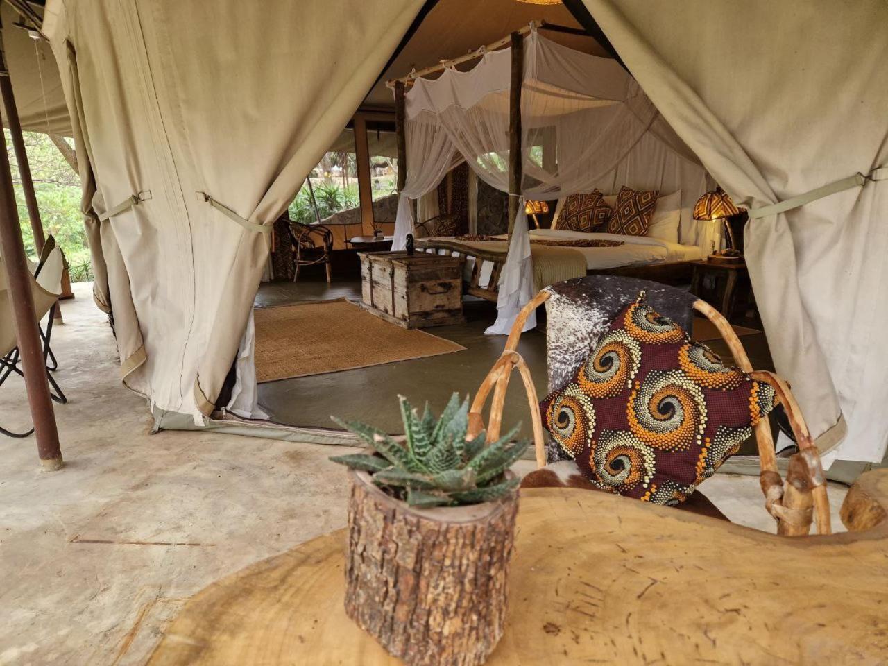 Dolly Farm & River Camp, Luxury Tents Usa River Εξωτερικό φωτογραφία